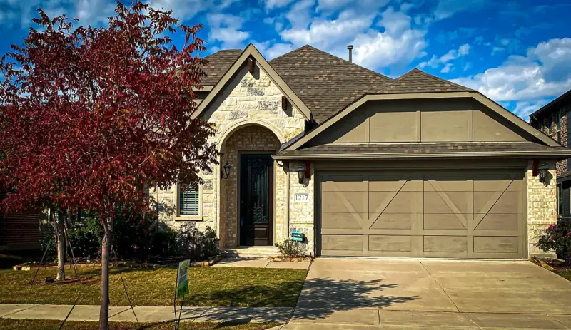 1217 Timber Grove Ter, Aubrey, TX 76227
